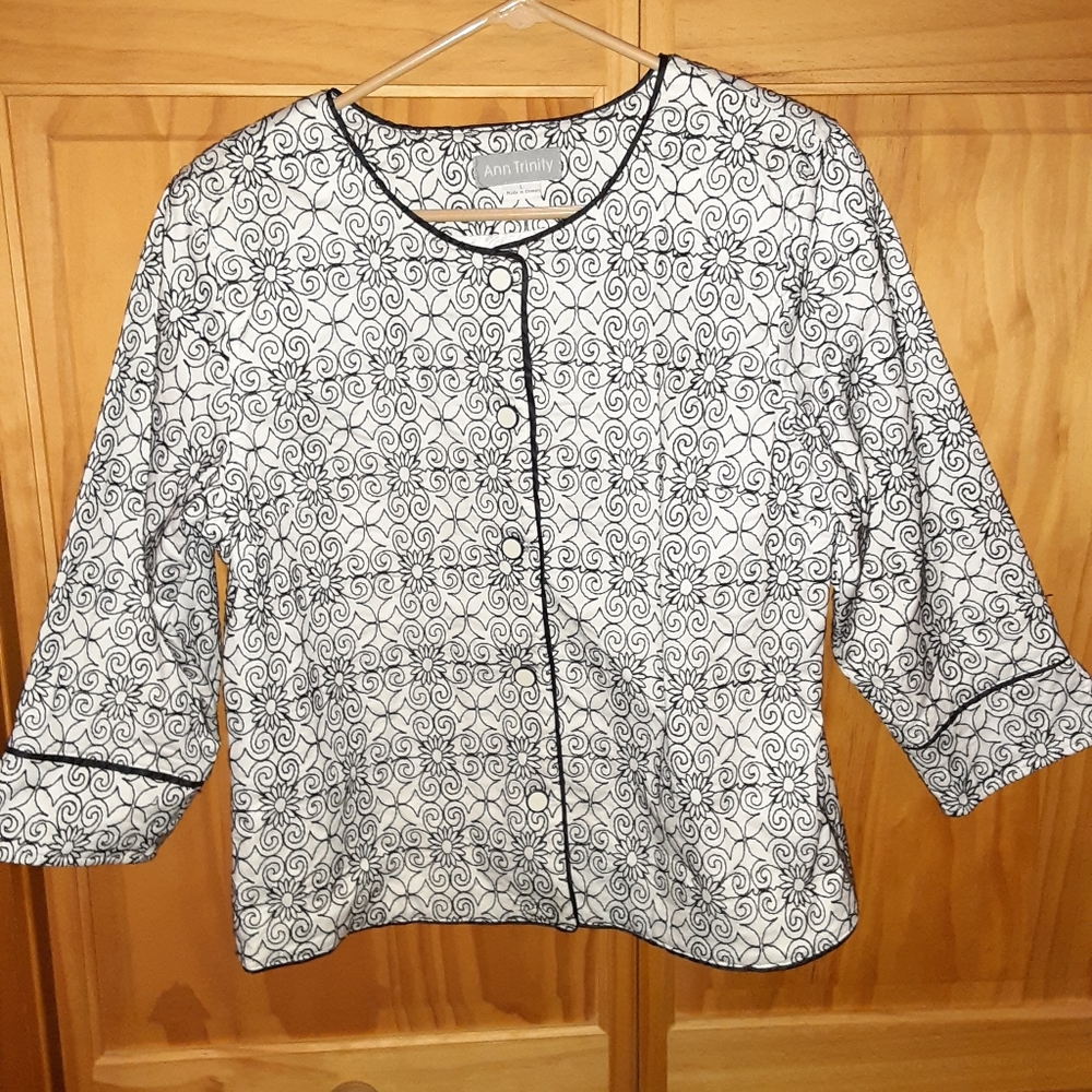 Ann Trinity Embroidered Jacket size L